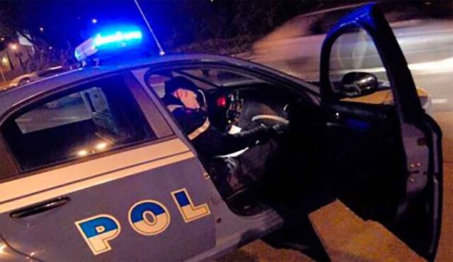 Coppia molesta ad Ancona: due denunciati dalla Polizia