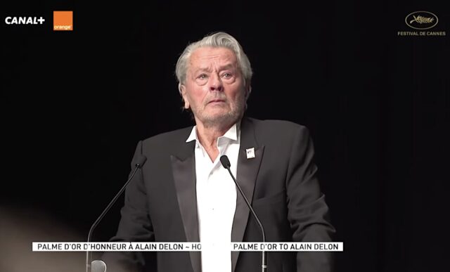 Addio ad Alain Delon, la leggenda del cinema si spegne a 88 anni